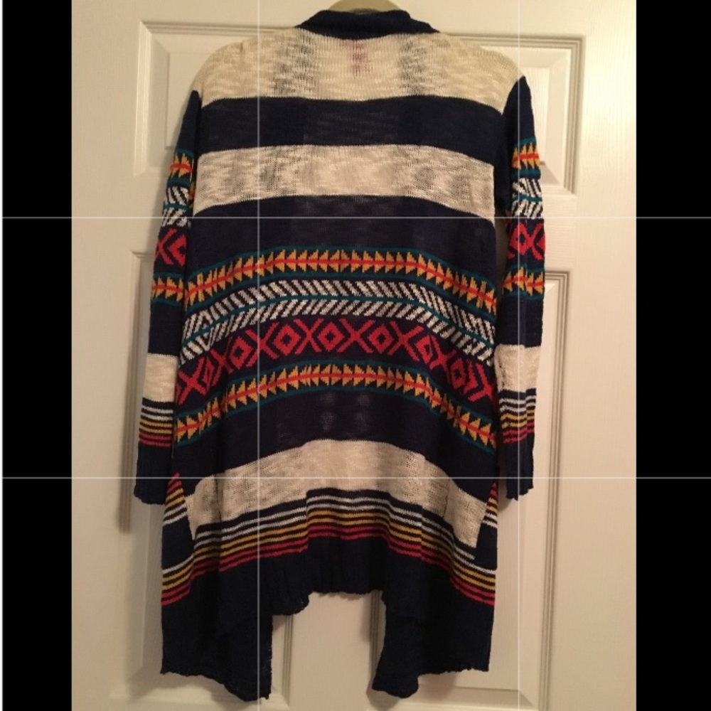 Lightweight sweater